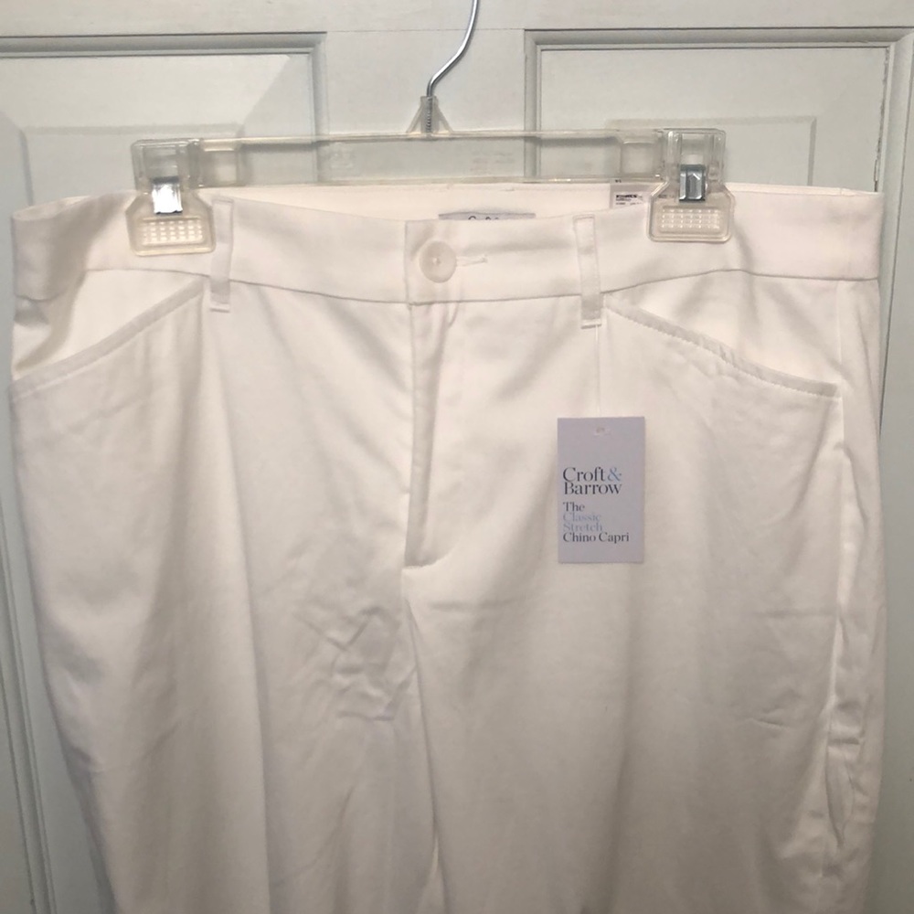 NWT White Capris Sz 14 Croft & Barrow